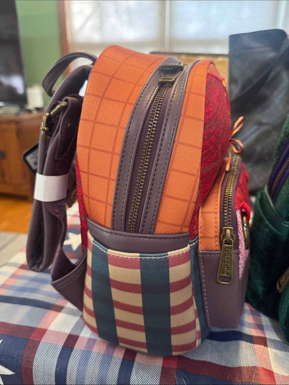 Hocus Pocus Sanderson sister’s Loungefly backpack set. - Picture 6 of 12